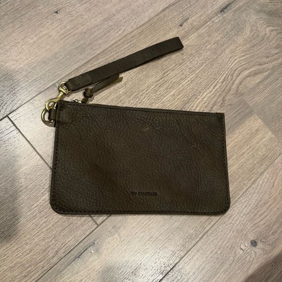 WP Standard The Leather Wristlet Olive Wallet Bag - Picture 2 of 7